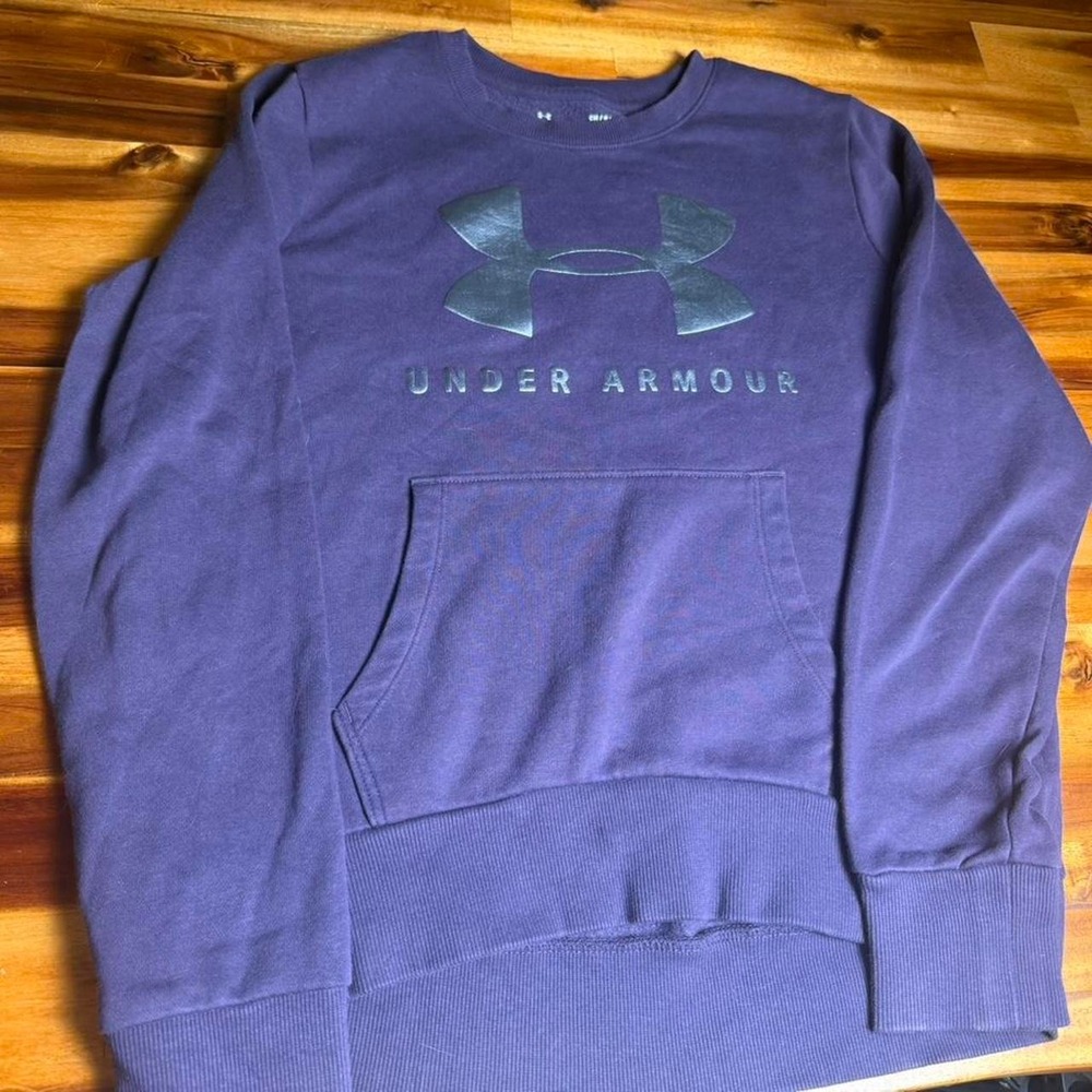 Size Small Purple Under Armour purple crewneck sweatshirt